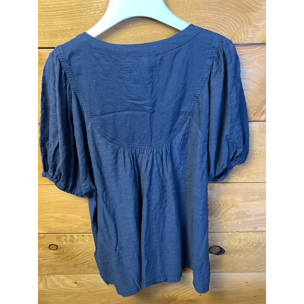 Waffle Texture Button-Front Navy Tunic Top - Picture 7 of 9